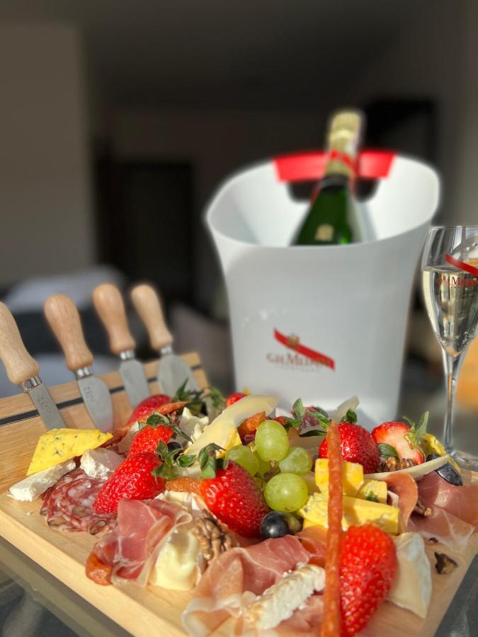 W Porcie Bed & Breakfast Wladyslawowo Bagian luar foto